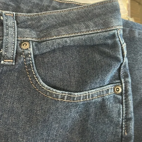 NWOT Lee Riders Women's 16 Petite Denim Blue Jeans Straight Leg Classic - Picture 8 of 9